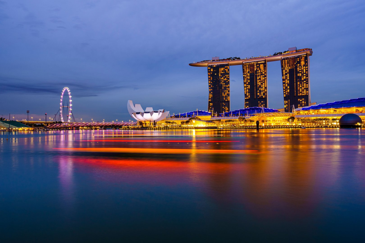 Long Layover in Singapore: 3 Ways to Spend It