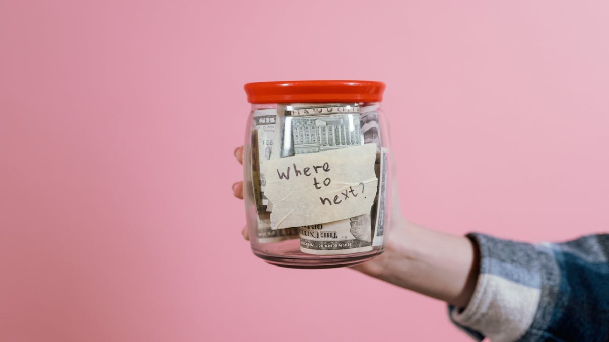 Frugal Travel Mindset: The 2026 Guide to Spending Less and Traveling Better