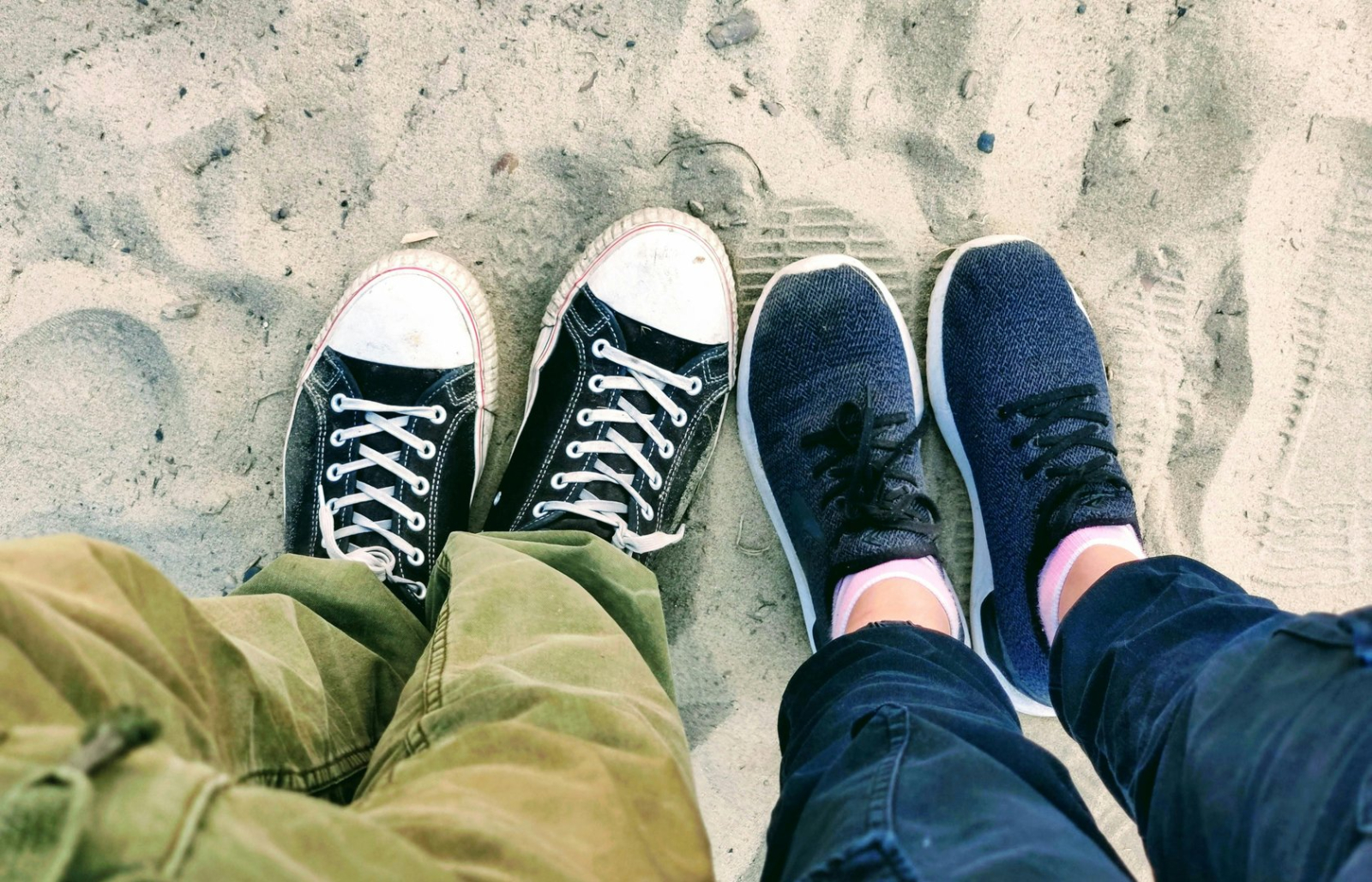 7 Best Travel Shoes for Ultimate Comfort and Style on the Road